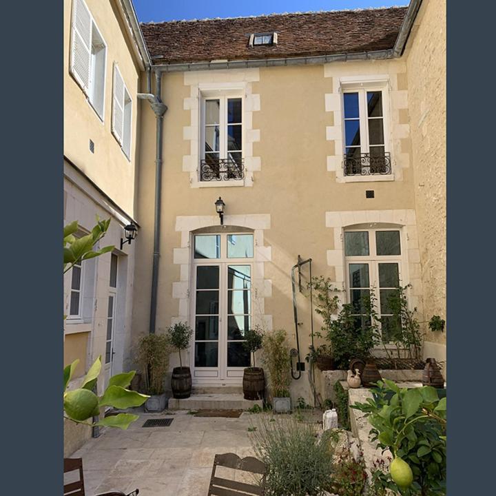 Maison Des Pilastres Au Coeur D'Auxerre Exterior foto